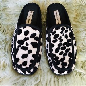 Donald J. Pliner Shoes - Donald J Pliner faux fur slip-on’s Donald J. Pliner Shoes - Donald J Pliner faux fur slip-on’s